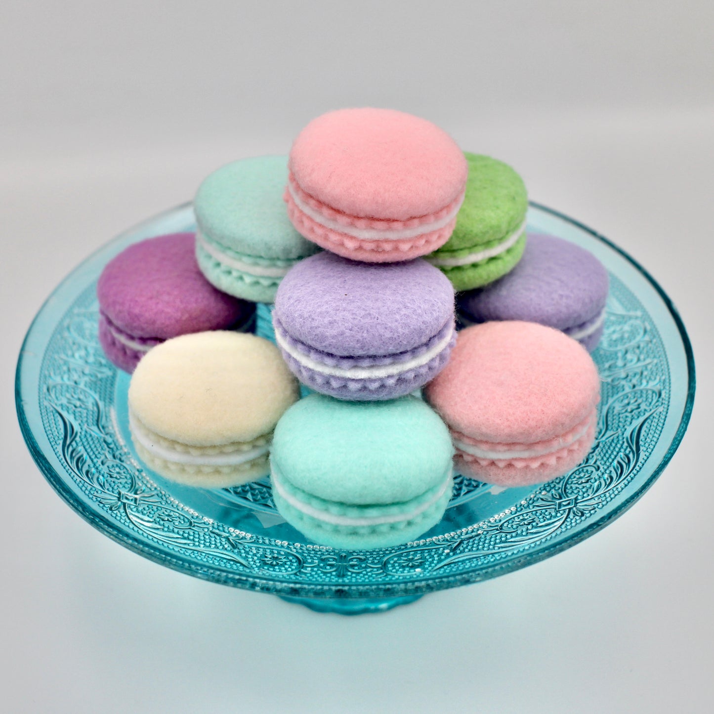 ASSORTED MACARONS
